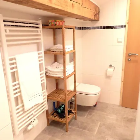 Appartamento Nice With Sauna And Lakeview